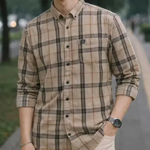 Kemeja Flanel Pria Motif Kotak