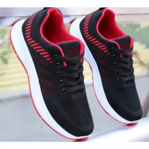 Sepatu Sneaker Motif Balok